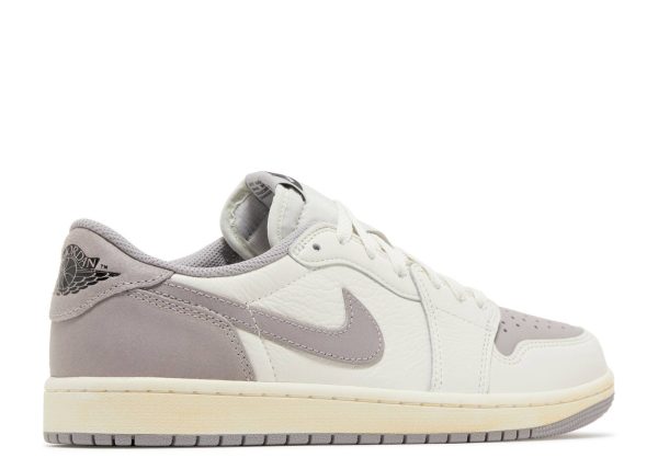 AIR JORDAN 1 RETRO LOW OG 'ATMOSPHERE GREY' - Image 3