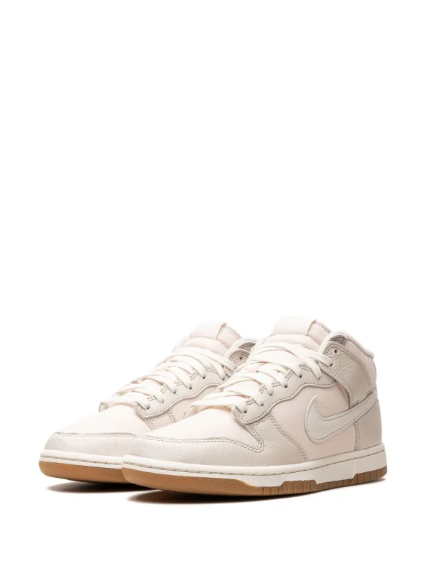 Nike Dunk Mid "Light Orewood Brown" sneakers